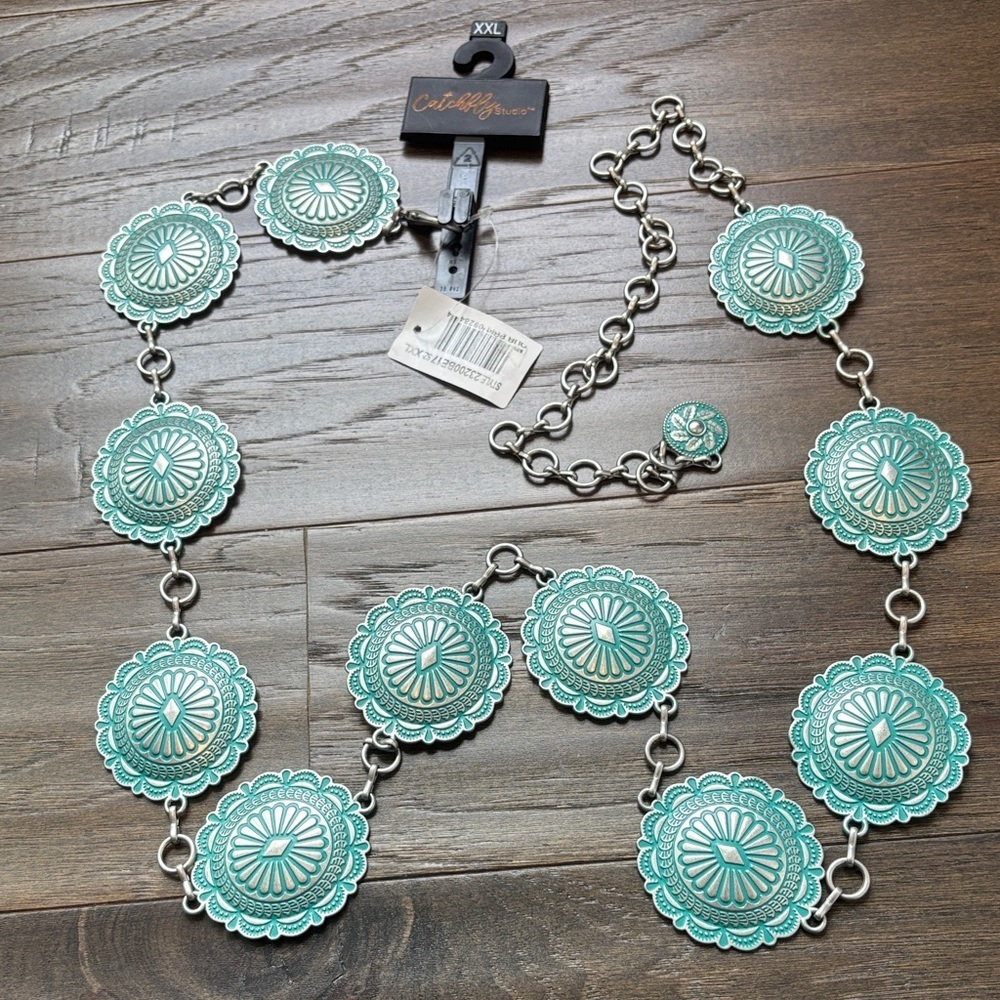 Catchfly Chain Silver tone/turquoise conchos, embossed floral